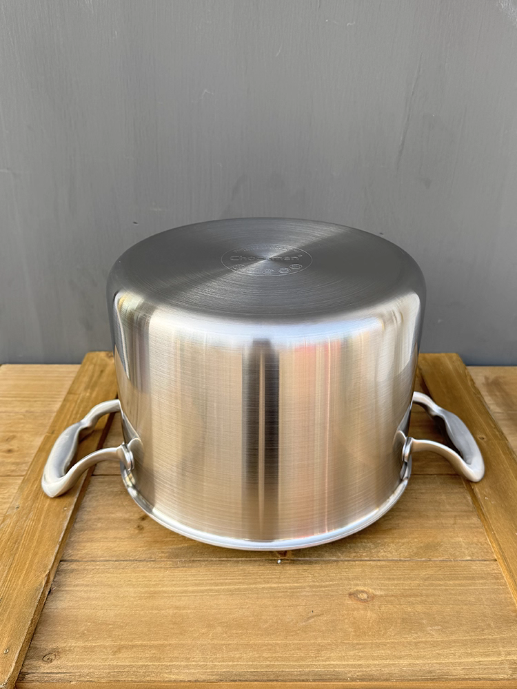 Nồi súp inox 18/10 hai tai, hàn điểm liền khối, thép ba lớp 22CM, dày và sâu lòng để hầm.