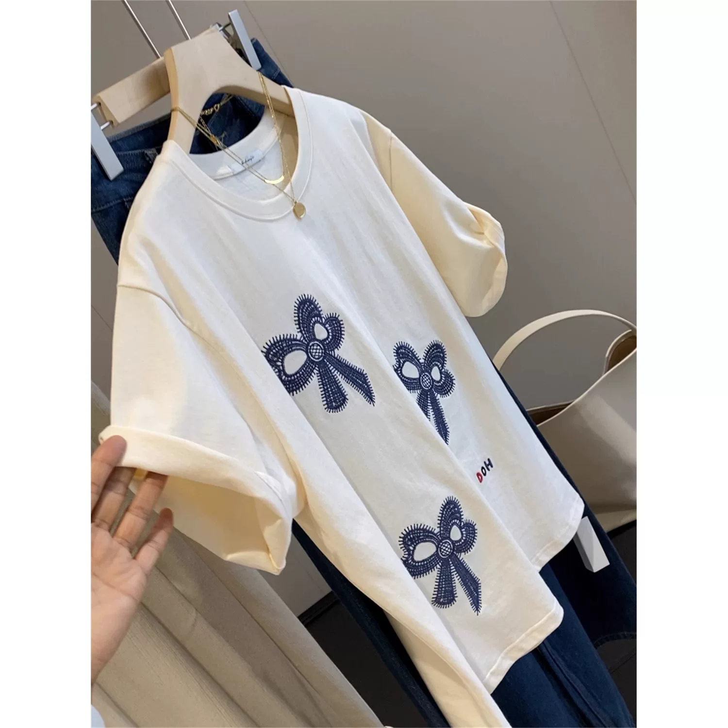 Hàng xuất khẩu~ Hàng thanh lý, giá rẻ cho nam và nữ, áo thun ngắn tay in hình mới, chất liệu cotton nguyên chất.