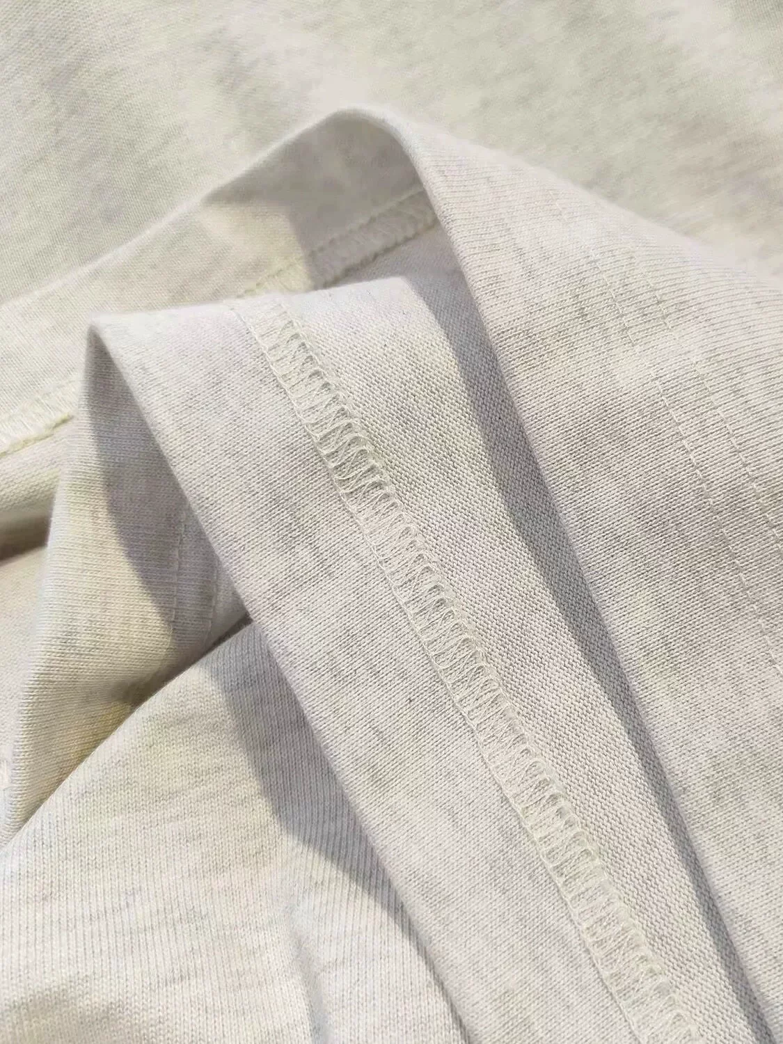 Xả kho hàng xuất khẩu dư thừa ~ Áo thun phong cách độc đáo tôn màu trắng, mùa hè unisex rộng rãi thoải mái chất liệu cotton nguyên chất 2024 tay ngắn