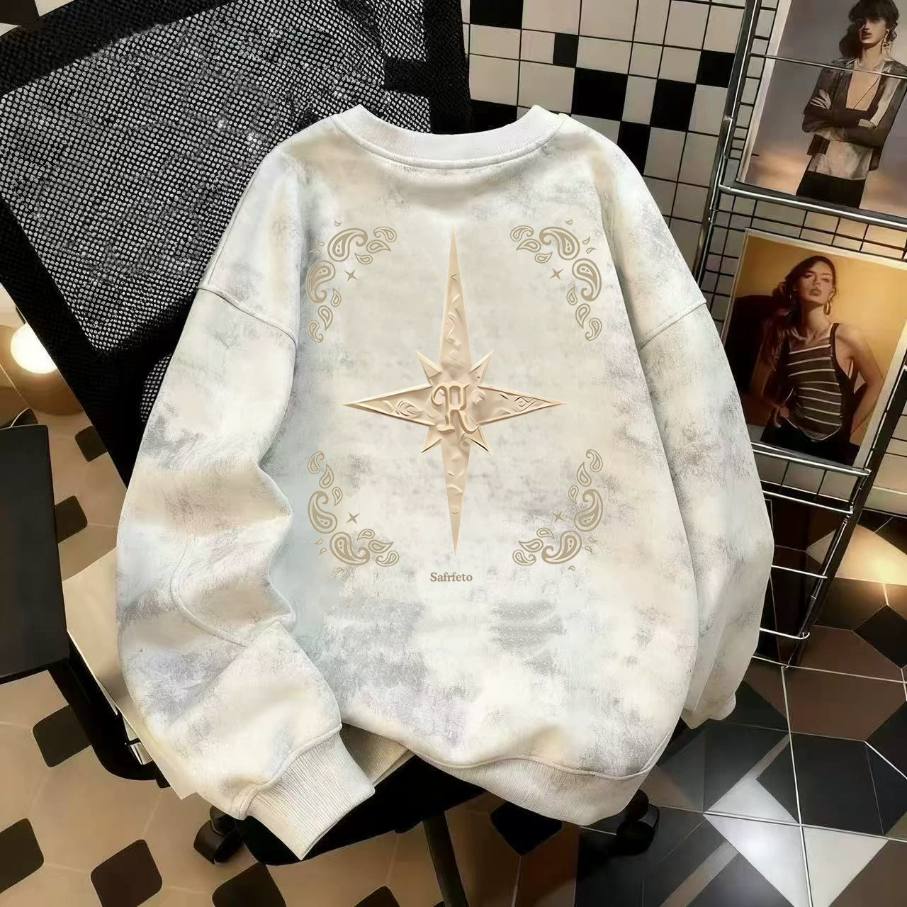 Áo thun nỉ cổ tròn dáng rộng phong cách Trung Quốc mới, in tie-dye, lót lông cừu, mùa thu đông, hàng xuất khẩu, giá rẻ