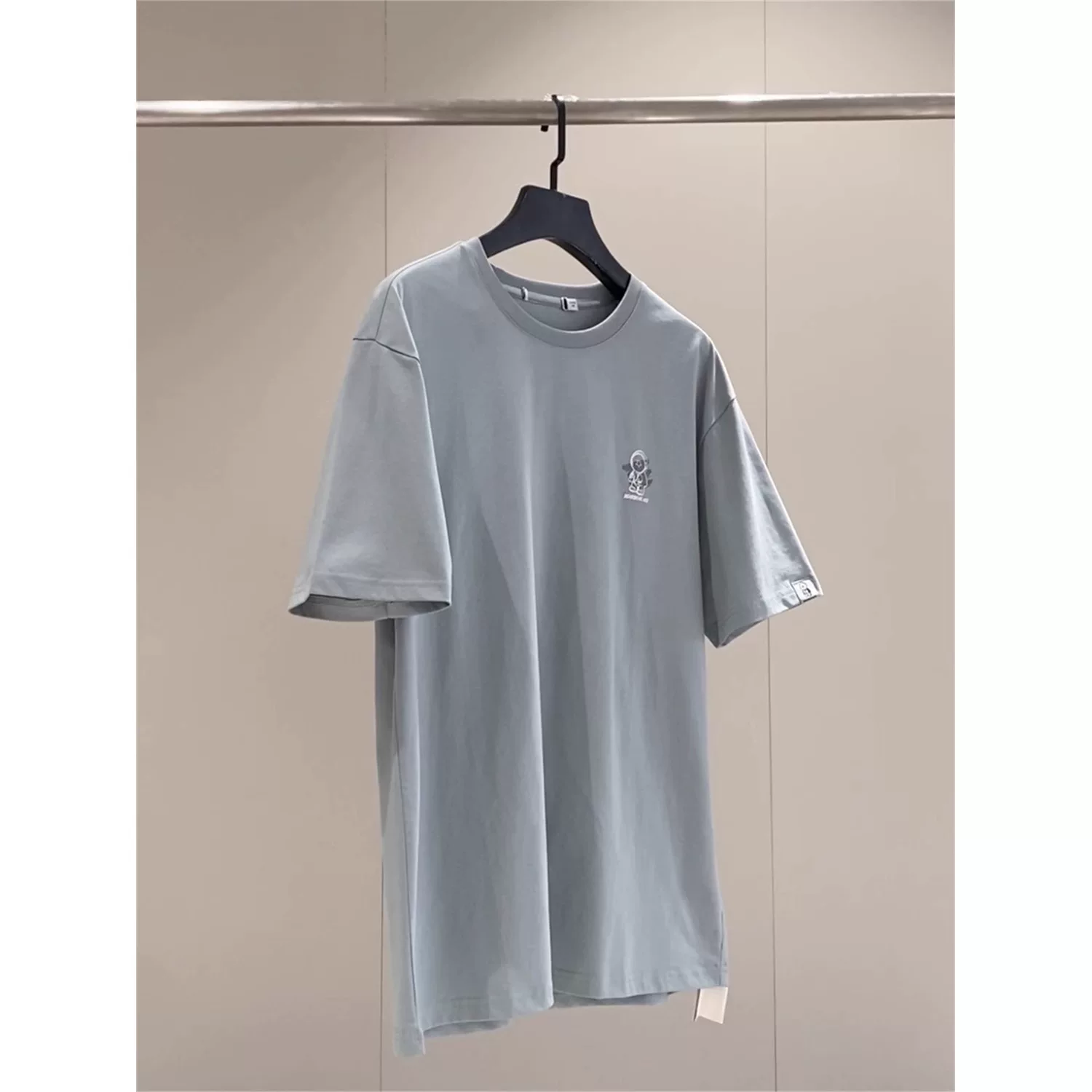 Xả kho~ Hàng xuất khẩu, hàng thanh lý, áo thun nam nữ chất cotton 100%, kiểu rộng rãi, đa năng, mùa hè, tay ngắn