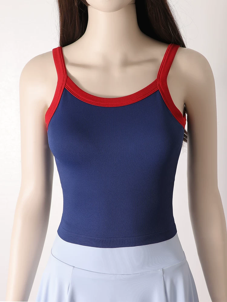 Áo tank top thể thao ôm sát, chất liệu co giãn cao, phối màu macaron, kiểu dáng chữ Y, có mút ngực và hỗ trợ chống sốc.