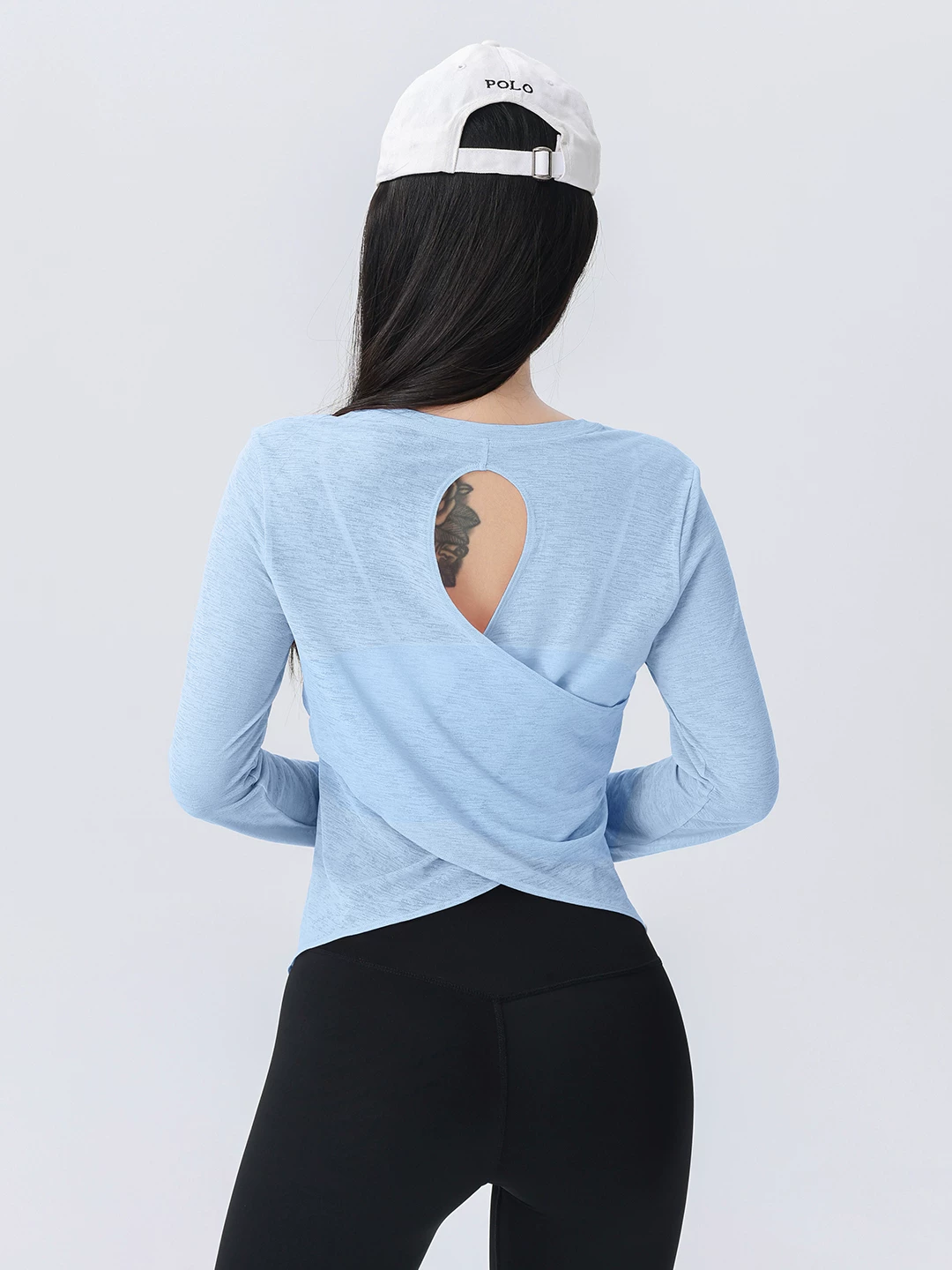 Áo thun che lưng tập yoga đẹp mắt cao cấp Jiumai có hiệu ứng xếp nếp, áo thể thao dài tay dáng rộng giúp thon gọn cơ thể dành cho mùa thu.