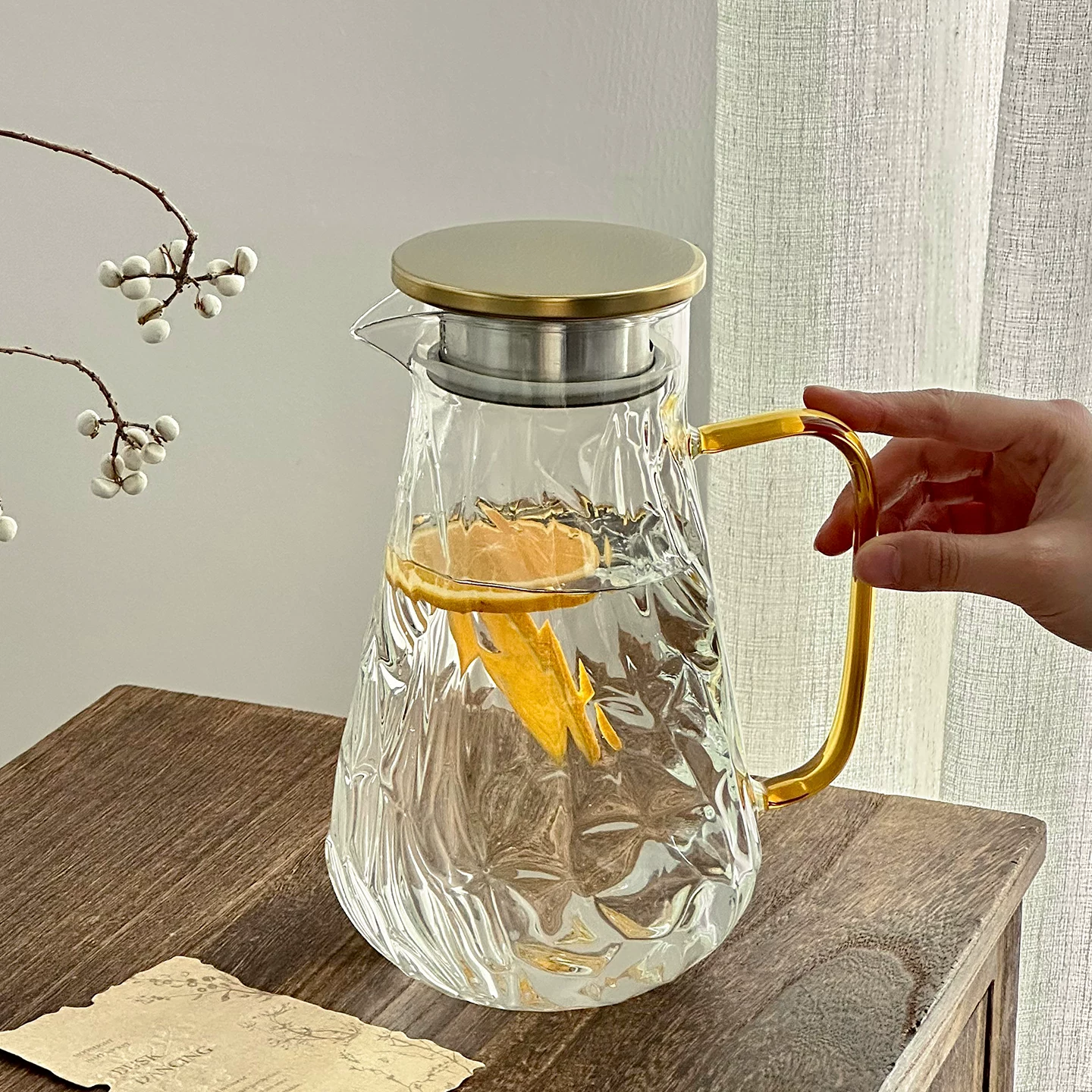 Ấm trà thủy tinh borosilicate dày, chịu nhiệt cao, dung tích lớn dùng trong gia đình, có thể đun sôi nước, thích hợp pha trà hoa và trà trái cây, ấm đơn.