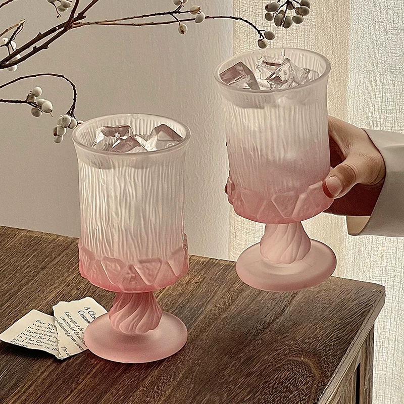 Ly thủy tinh màu hồng nhạt kiểu cung điện, thiết kế Pháp, ly rượu cao cấp, ly nước ép, ly nước có ga