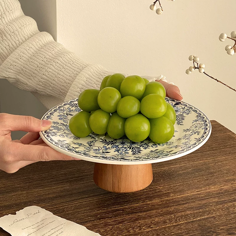 Đĩa trái cây cao bằng sứ xanh trắng cổ điển, đĩa tráng miệng dùng trong bữa trà chiều gia đình, đĩa bánh ngọt, đĩa đựng hoa quả khô