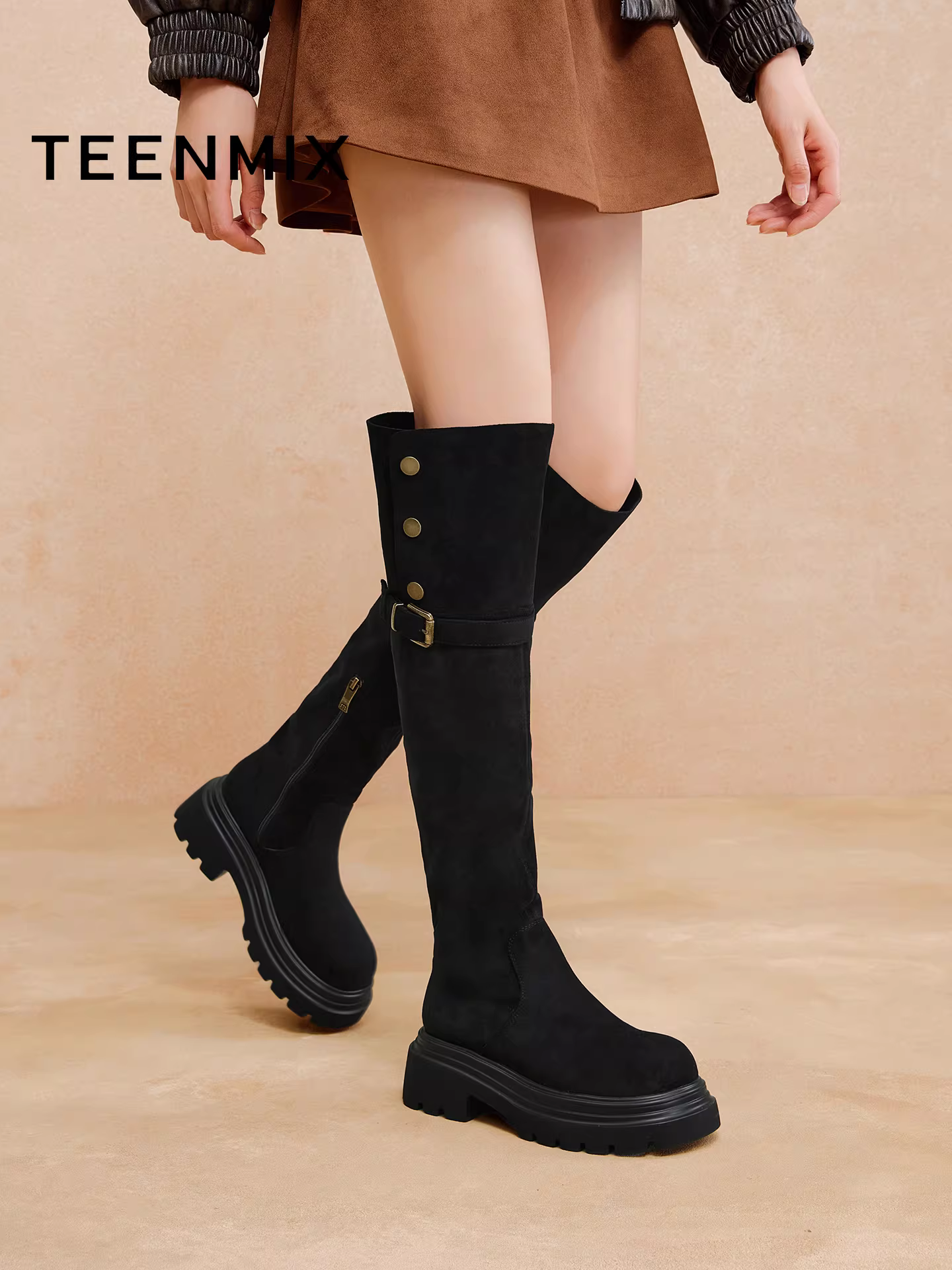 Giày bốt thời trang đế dày tăng chiều cao Tianmeiyi, bốt ôm dáng, bốt dài qua đầu gối dành cho nữ, bốt cao lót lông cừu, kiểu dáng mới mùa đông 2025.