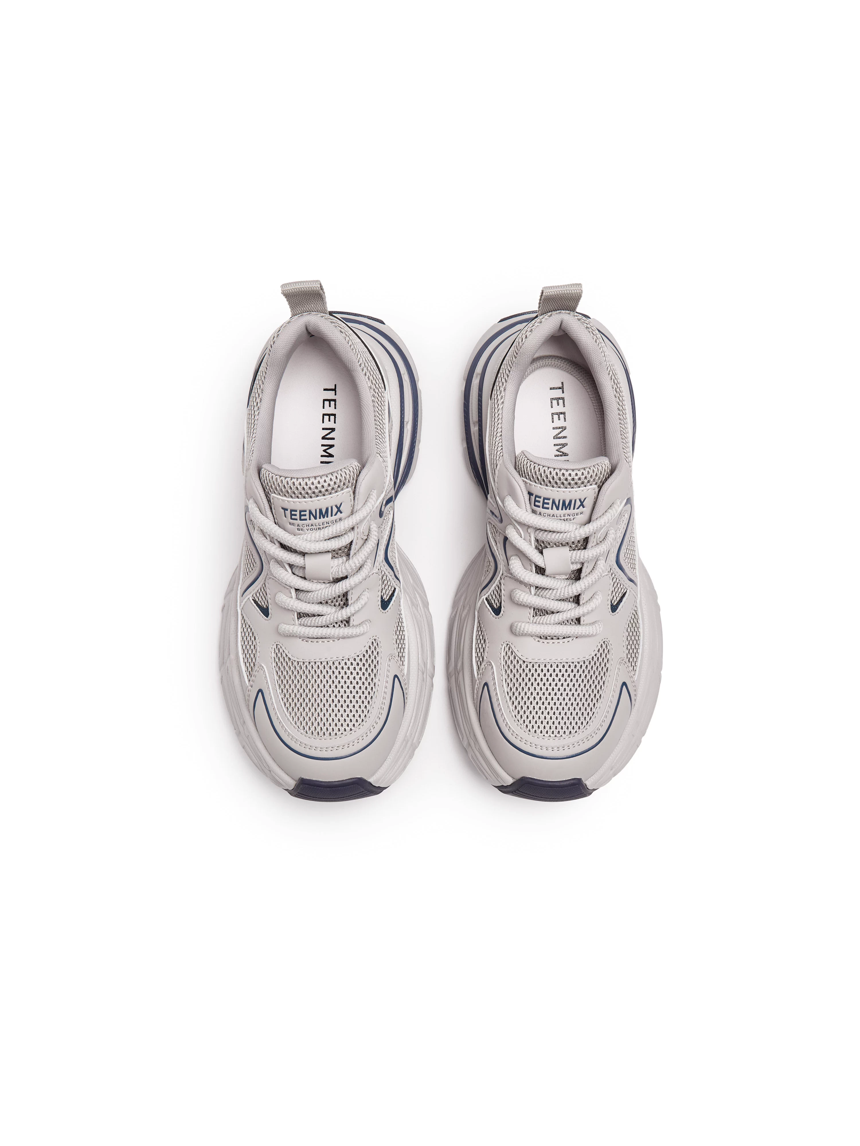 Giày thể thao nam Tianmeiyi 2025 thu đông mới, kiểu dáng thời trang, dây buộc, đế dày, phong cách năng động, dành cho bố, mã LDX37CM5