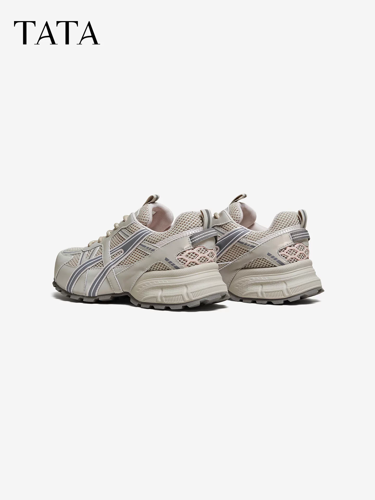 Giày nữ TATA 2025 mùa đông mới kiểu dáng giày bố thời trang thường ngày đế dày tăng chiều cao SYZ01AM6