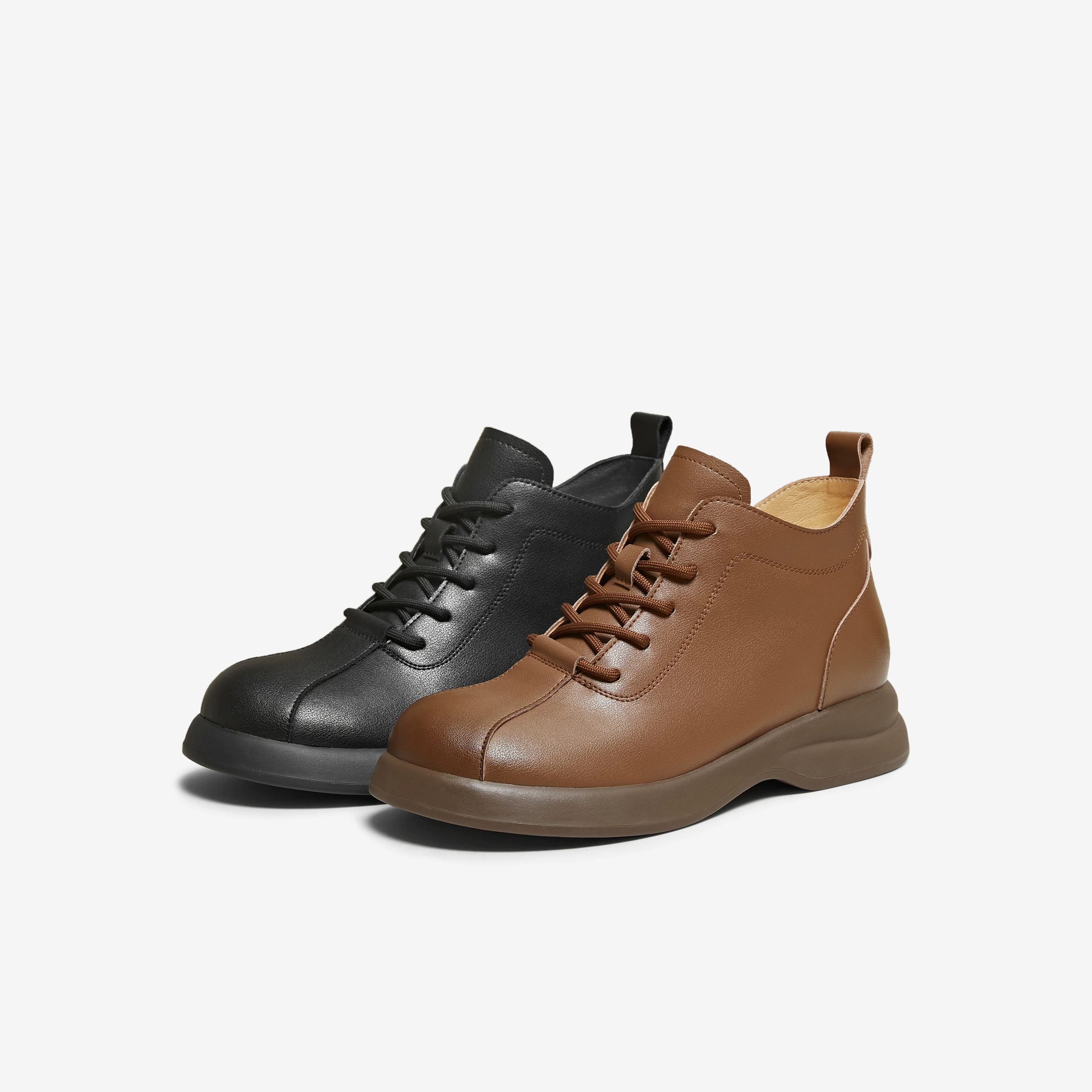 TATA giày bốt ngắn mùa xuân 2026 mới dành cho nữ giày bốt Martin đế dày lót lông màu nâu CKW01AD6