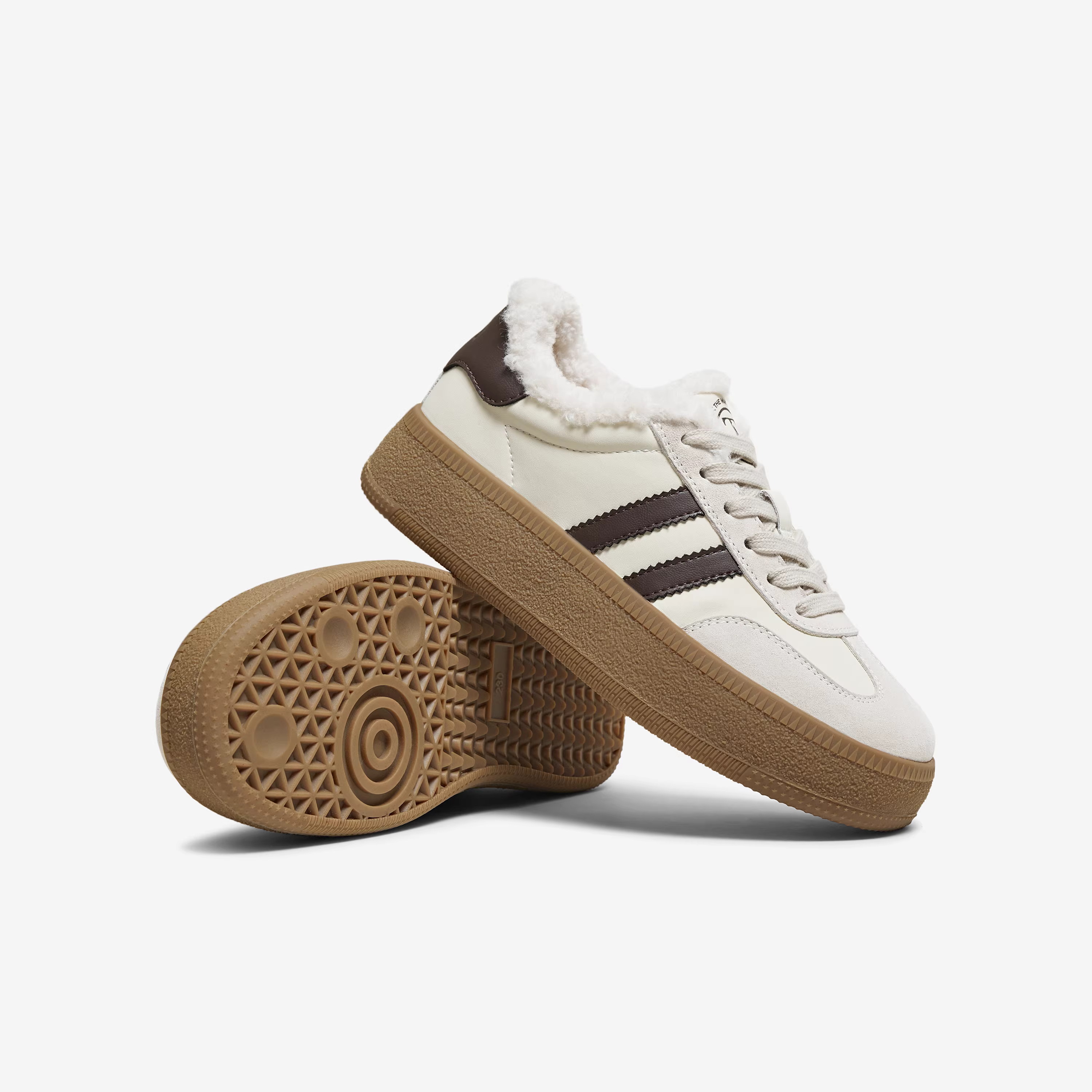 Giày nữ TATA mùa đông mẫu mới Giày tập luyện Đức đa năng nhẹ nhàng, giày thể thao thông thường Giày Forrest Gump WB401CM4