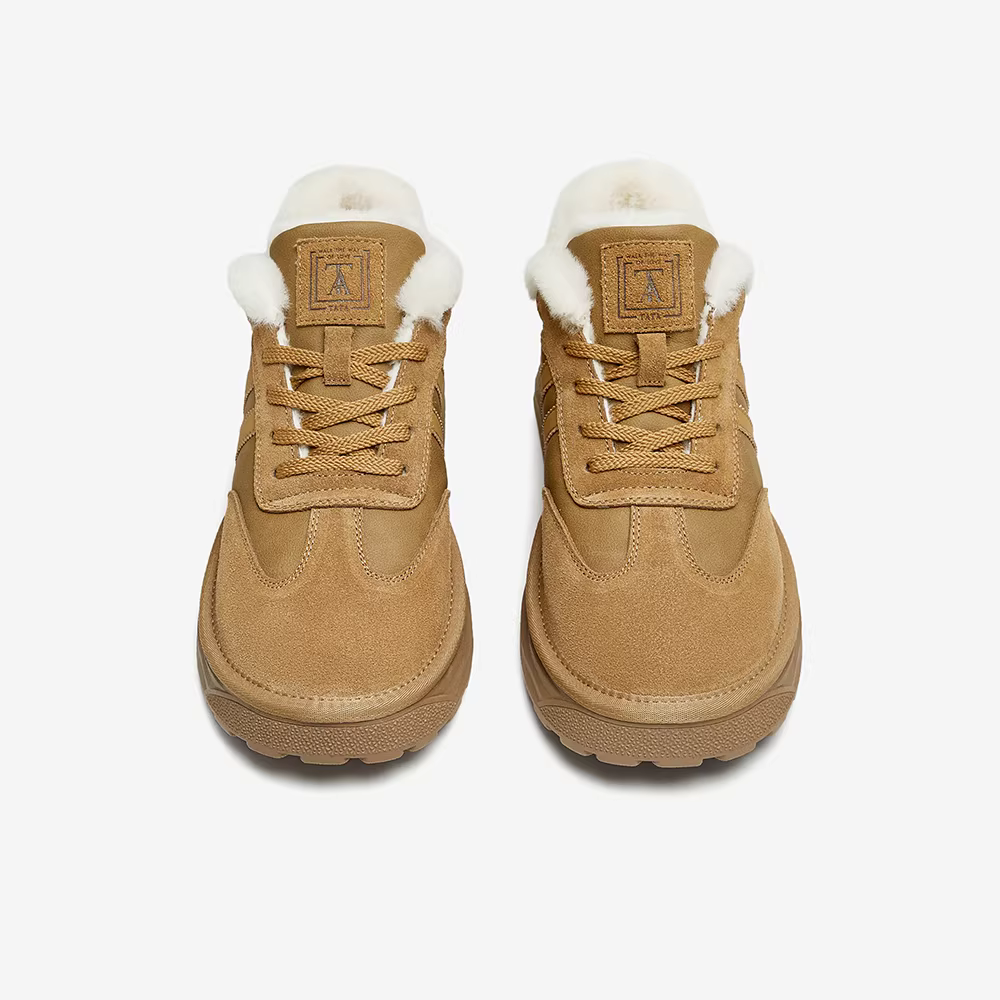 Giày tập luyện Đức đế dày lót lông cừu TATA Giày cao cổ ấm áp thông thường dành cho nam mùa đông 2024 Mẫu mới QFE01DD4