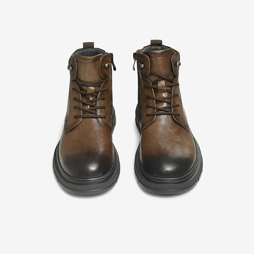 Giày boots nam TATA retro màu nâu, kiểu Martin, có lót lông, chất liệu da, kiểu dáng công sở, boots cổ ngắn, giày cao cổ, mẫu mới mùa đông 2024