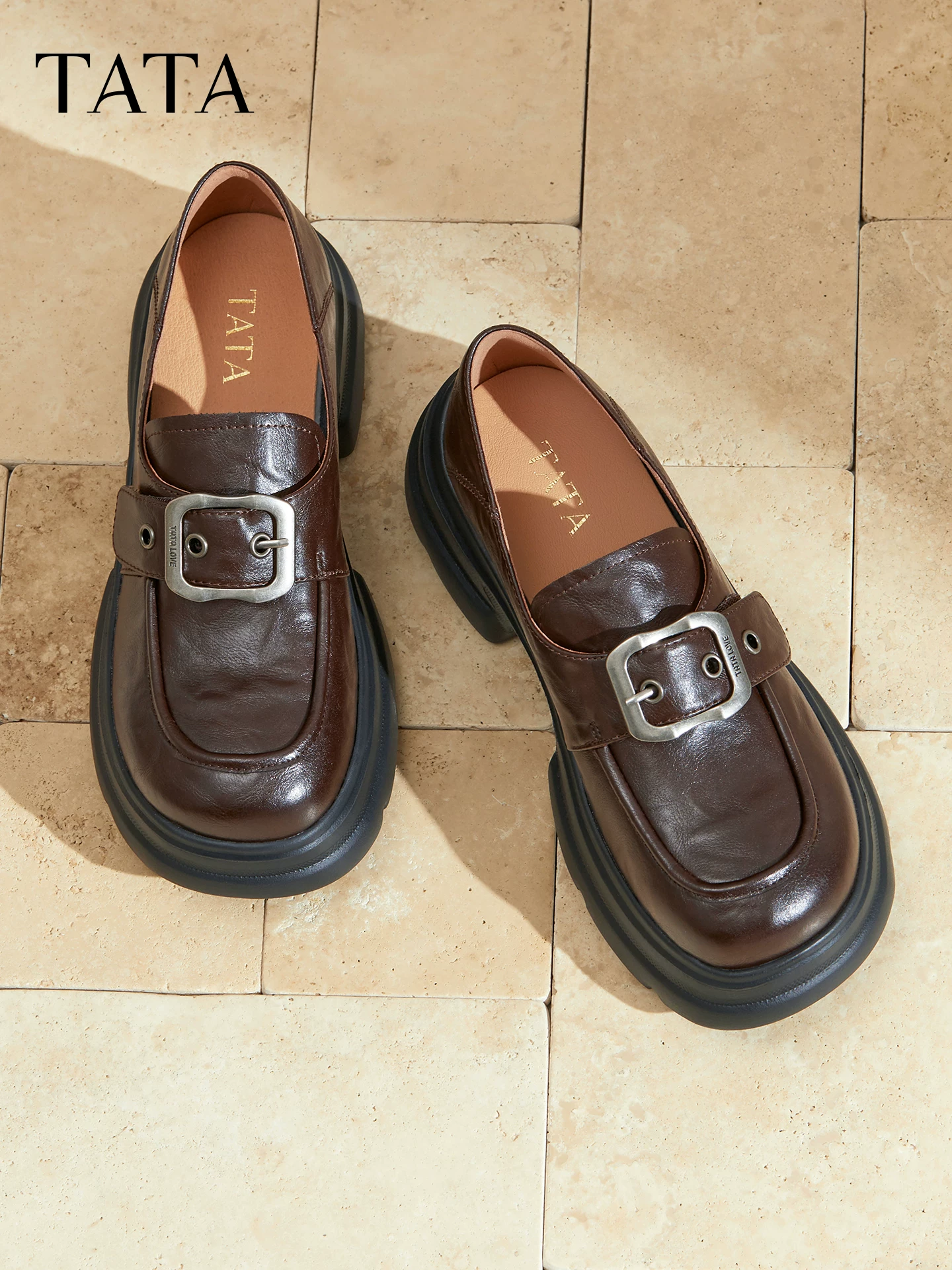 Giày lười nữ TATA 2025 kiểu Anh, da thật, mùa đông mới, kiểu dáng sâu, mã 7OL37CA5