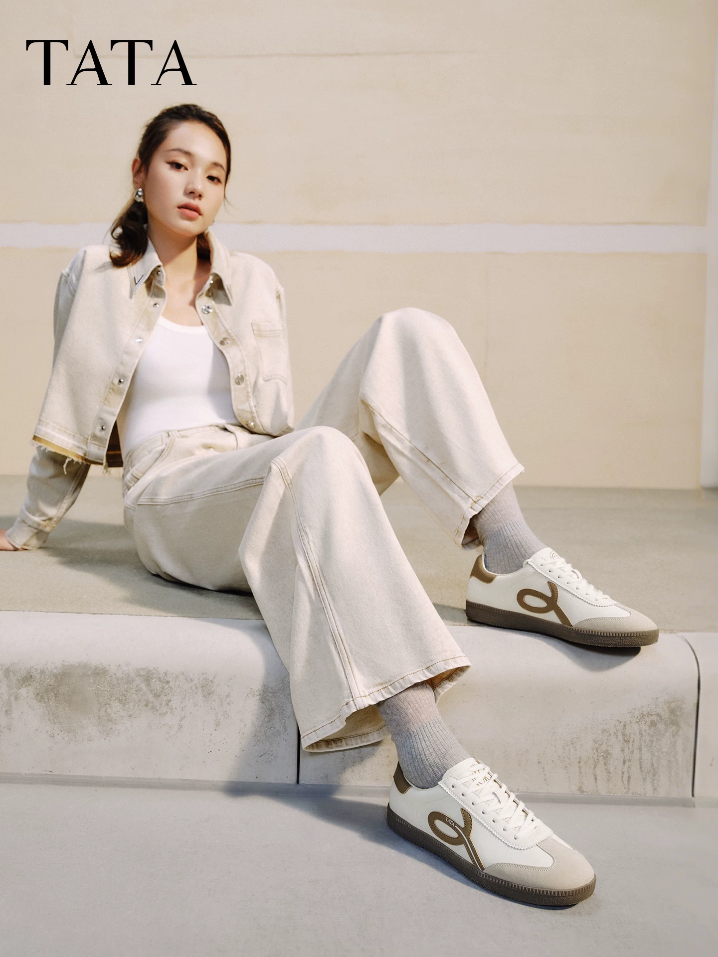 Giày Nữ TATA 2025 Thời Trang Mùa Đông Đức Huấn Luyện Giày Đa Năng Giày Thường Phong Cách Mới Giày Đơn CK801CM5