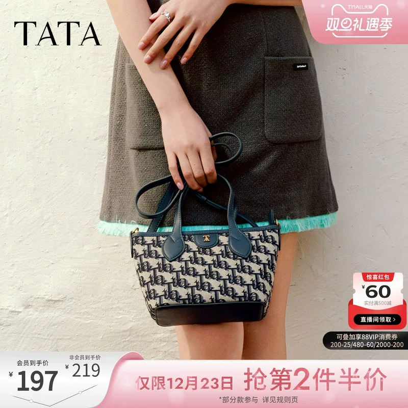 TATA retro túi xách cổ điển túi xách nữ túi tote thông thường túi đeo vai mùa xuân mẫu mới X3410AX5