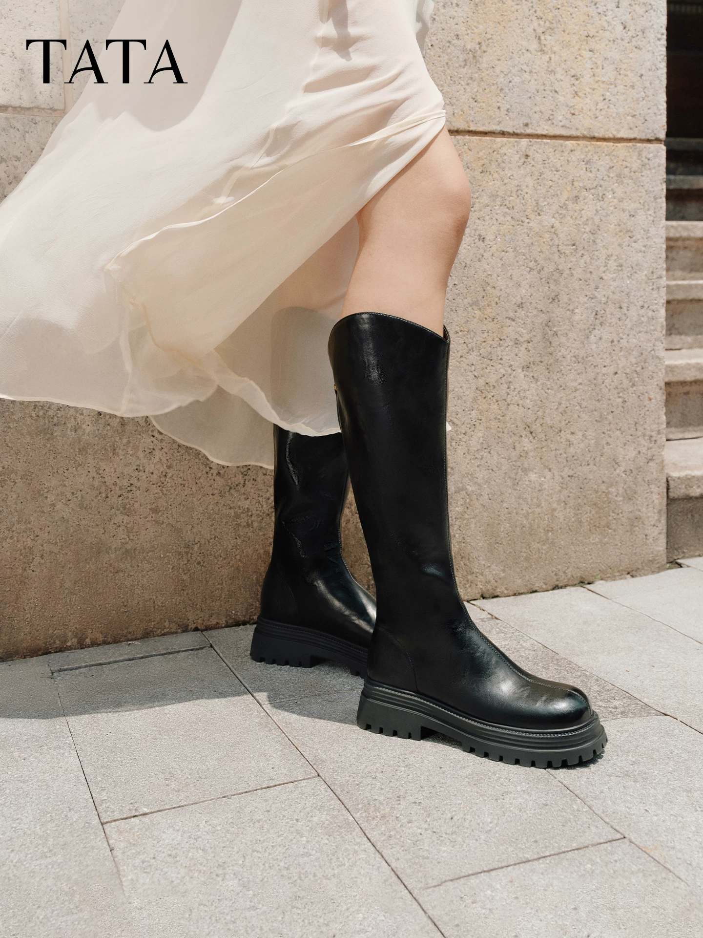 Giày cao cổ TATA Soft Candy 2025, giày đa năng đi xe, đế dày, lót lông, giày Melard CE301DG5