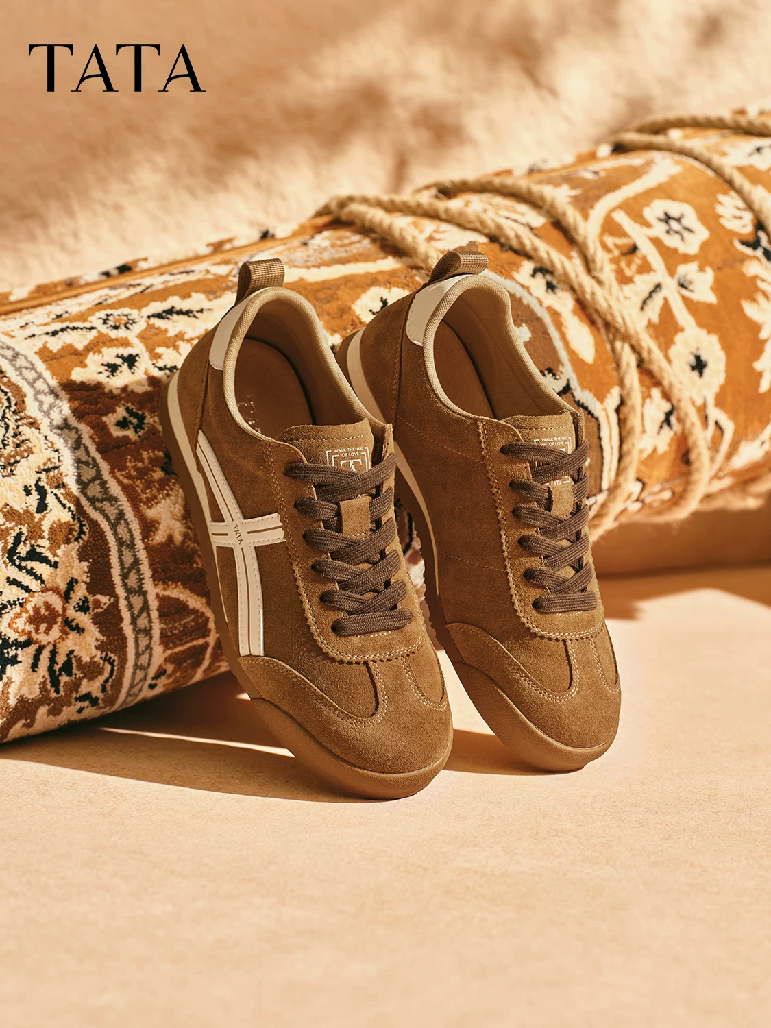 Giày nam TATA 2025 mùa đông mới đa năng, giày thường ngày phong cách retro đế dày, giày buộc dây PGM01CM5