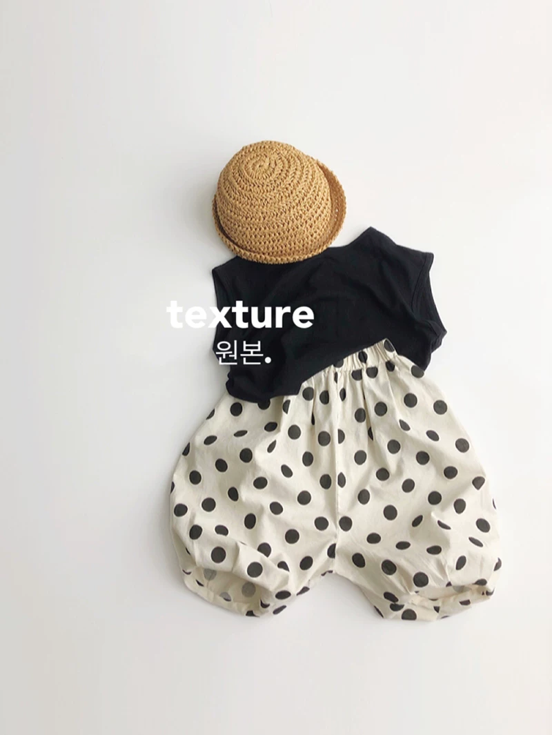 Quần bí ngô mỏng chấm bi hợp thời trang~Quần cotton và vải lanh in họa tiết năm điểm phong cách Hàn Quốc dành cho trẻ em mùa hè sành điệu cho bé trai và bé gái.