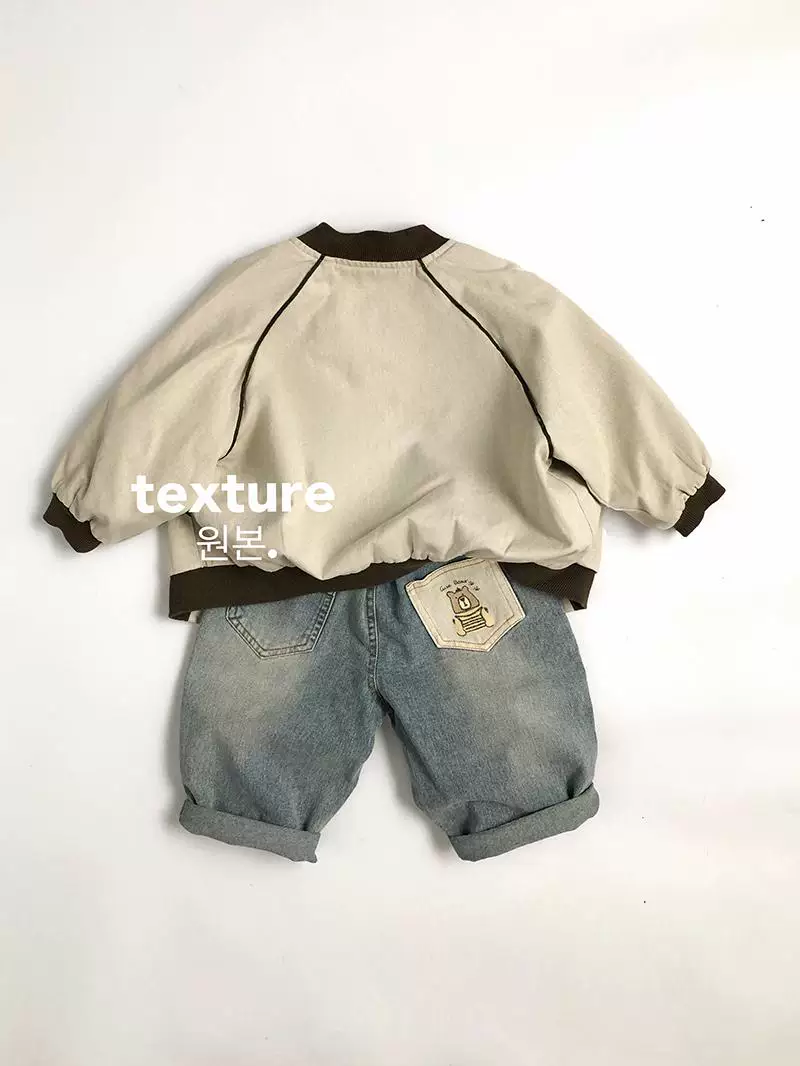 Dễ thương~màu xanh cổ điển~Quần jean in hình hoạt hình phong cách Hàn Quốc mùa xuân thu cho trẻ em, quần ống rộng sành điệu cho bé trai và bé gái.