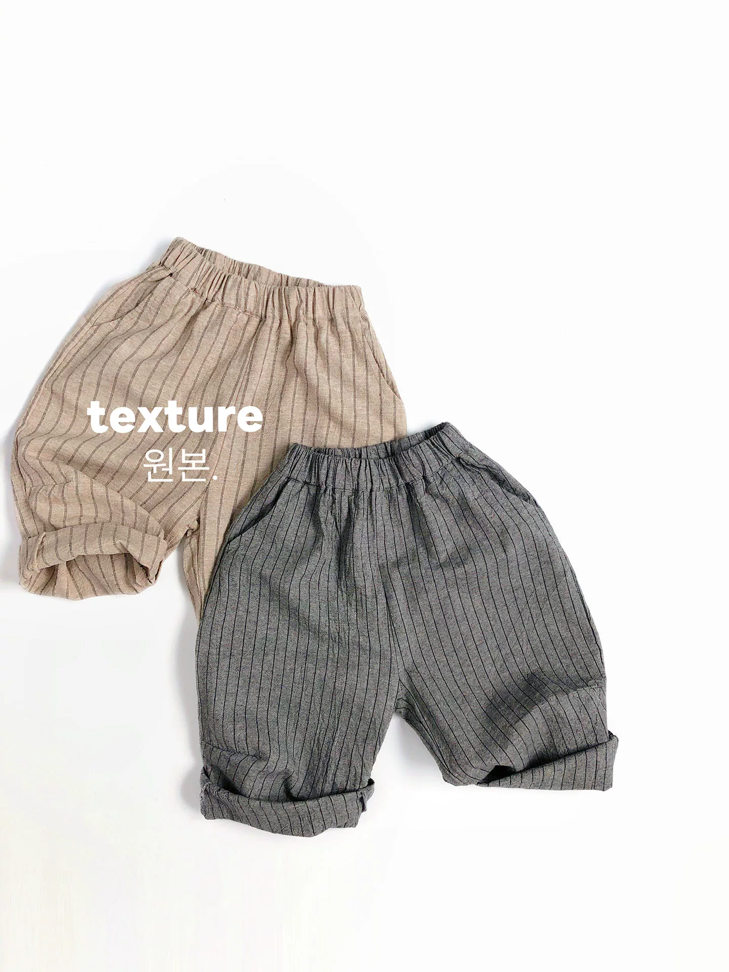 Phong cách Nhật Bản~mỏng nhẹ~phiên bản Hàn Quốc quần cotton-linen sọc cà rốt mùa xuân/hè dành cho trẻ em Quần ống rộng dáng rộng sành điệu cho bé trai và bé gái