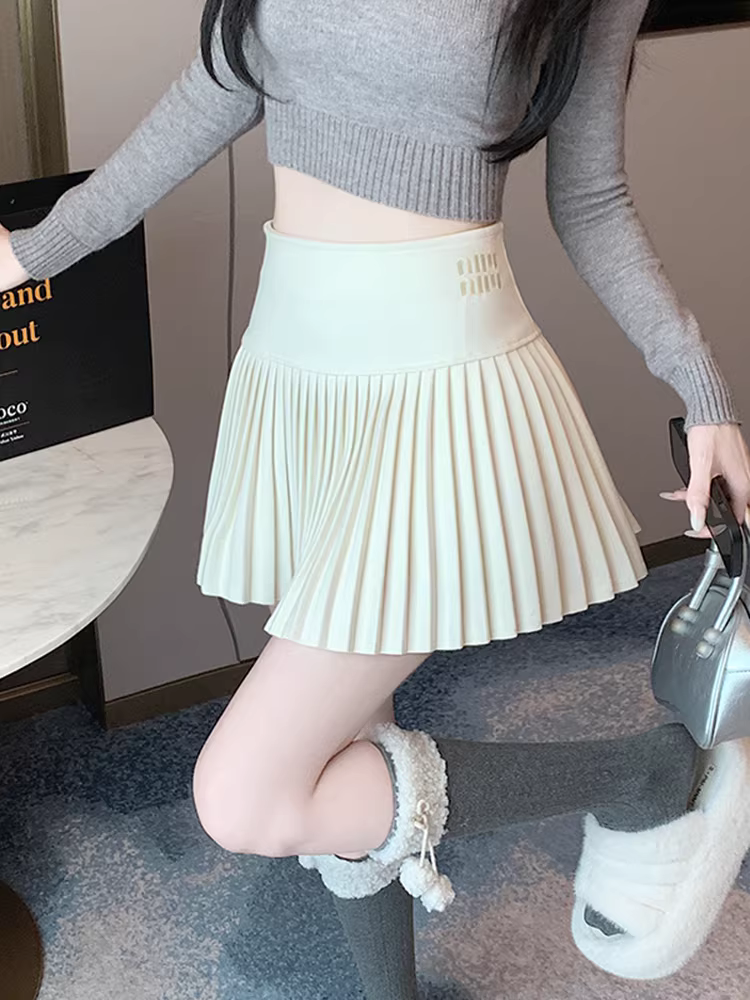 Váy len trắng nữ, phong cách thu đông, váy xếp ly, váy JK, váy xếp ly cao eo, váy len ngắn.