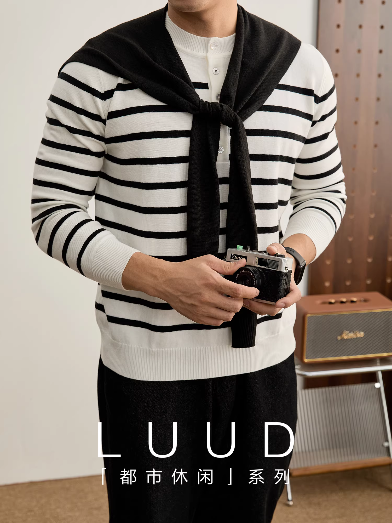 LUUD Modal Core-spun Yarn Áo len cổ Henley sọc màu khối màu Áo len nam dài tay giản dị nghệ thuật