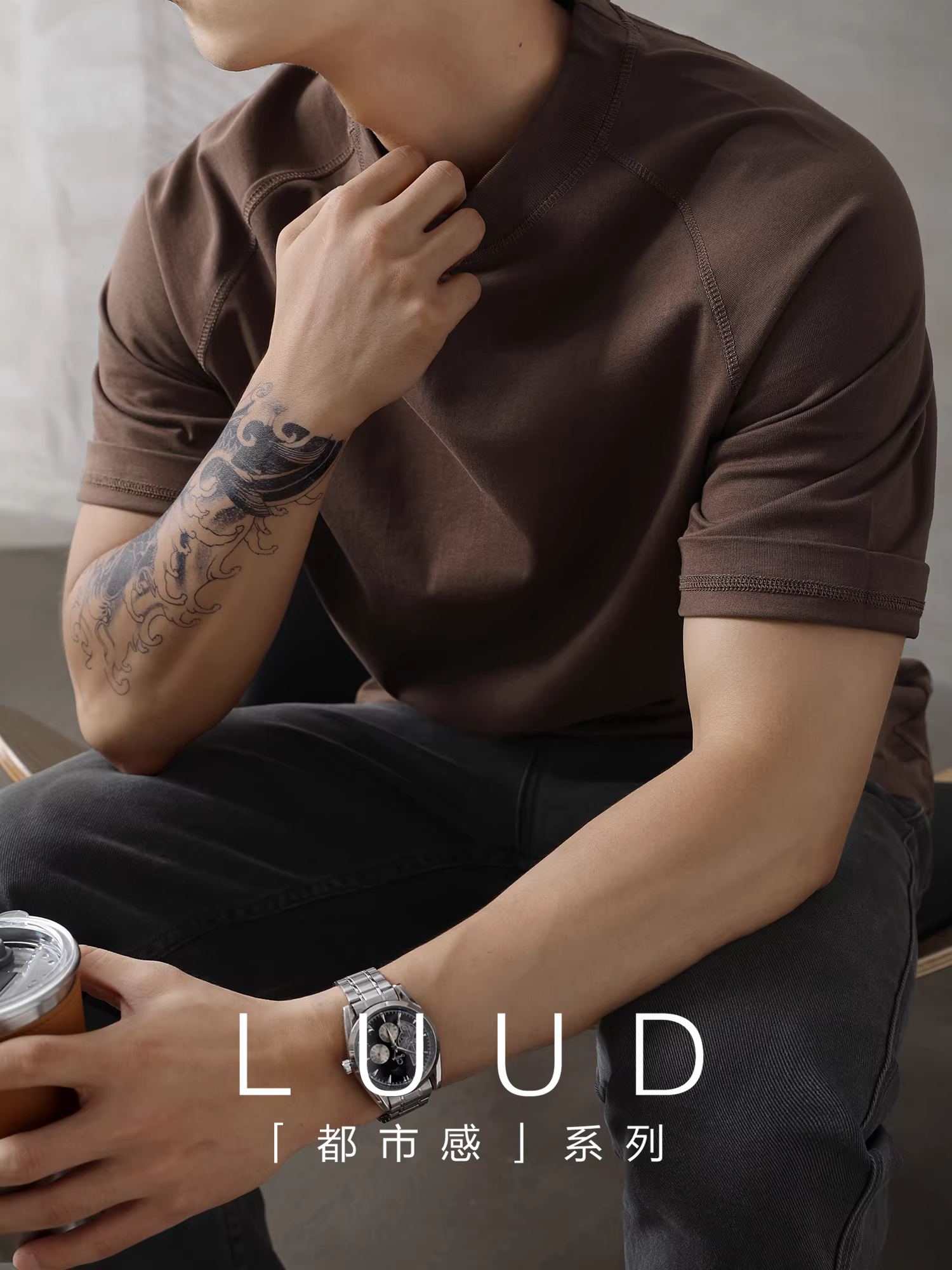 Áo thun nam tay raglan chất dày 300g, kiểu dáng rộng, tay ngắn, màu trơn đơn giản, phong cách đô thị.