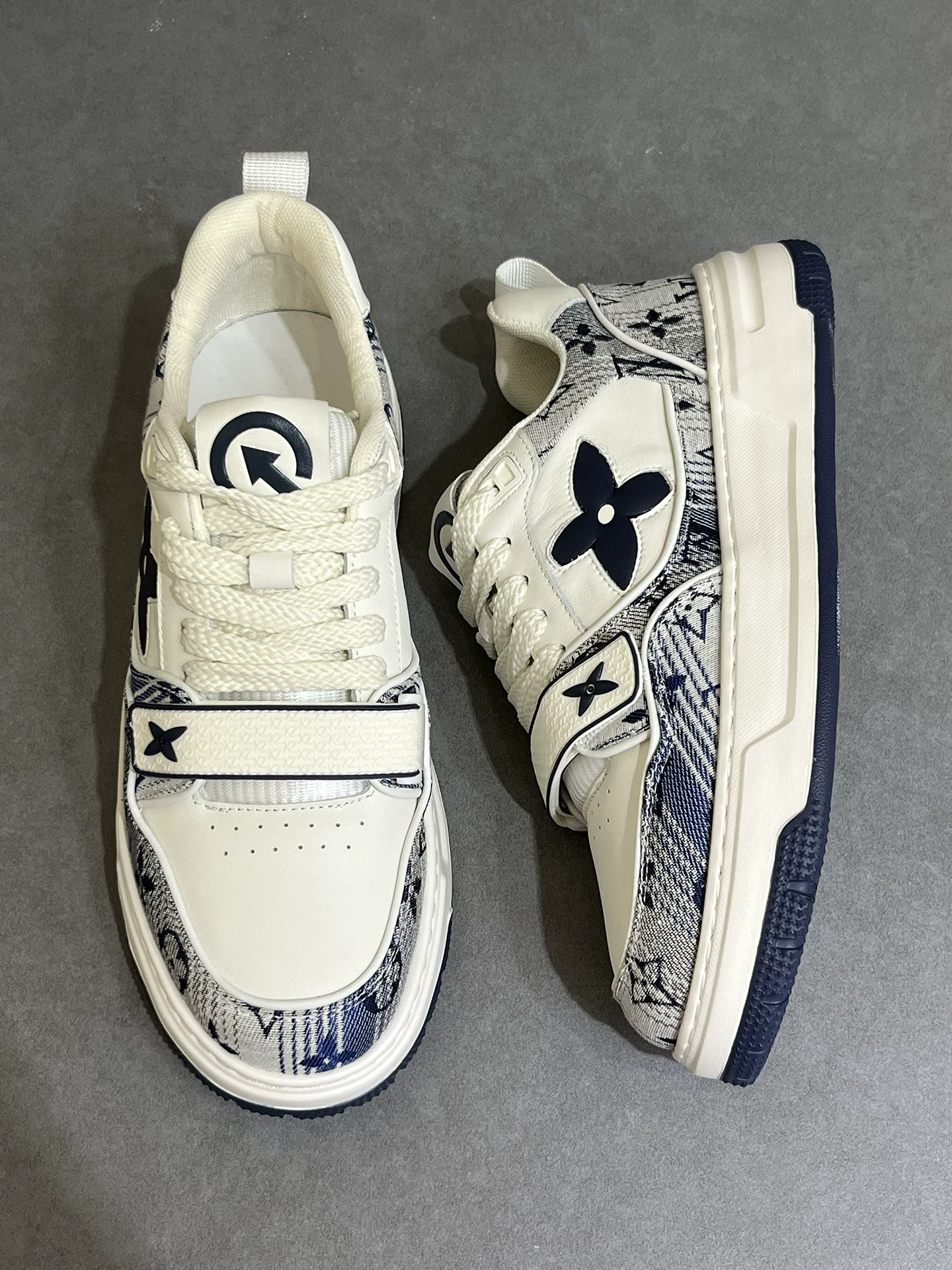 Giày nam 2025 mẫu thu mới da thật thoáng khí đa năng giày thể thao nam nhẹ nhàng đế mềm thời trang giày sneaker nam