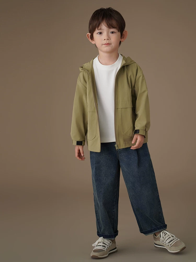Quần denim trẻ em cho mùa xuân và mùa thu, quần dài giản dị cổ điển cổ điển cho bé trai và bé gái, quần cắt kiểu dao hình củ cà rốt, sành điệu.