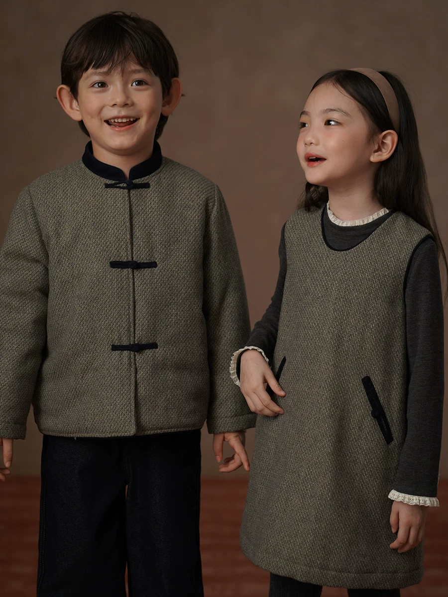 Áo khoác len mùa đông cho trẻ em Ha Chi Áo khoác len đơn giản và cao cấp dành cho bé trai và bé gái Áo khoác cotton phong cách Trung Quốc mới