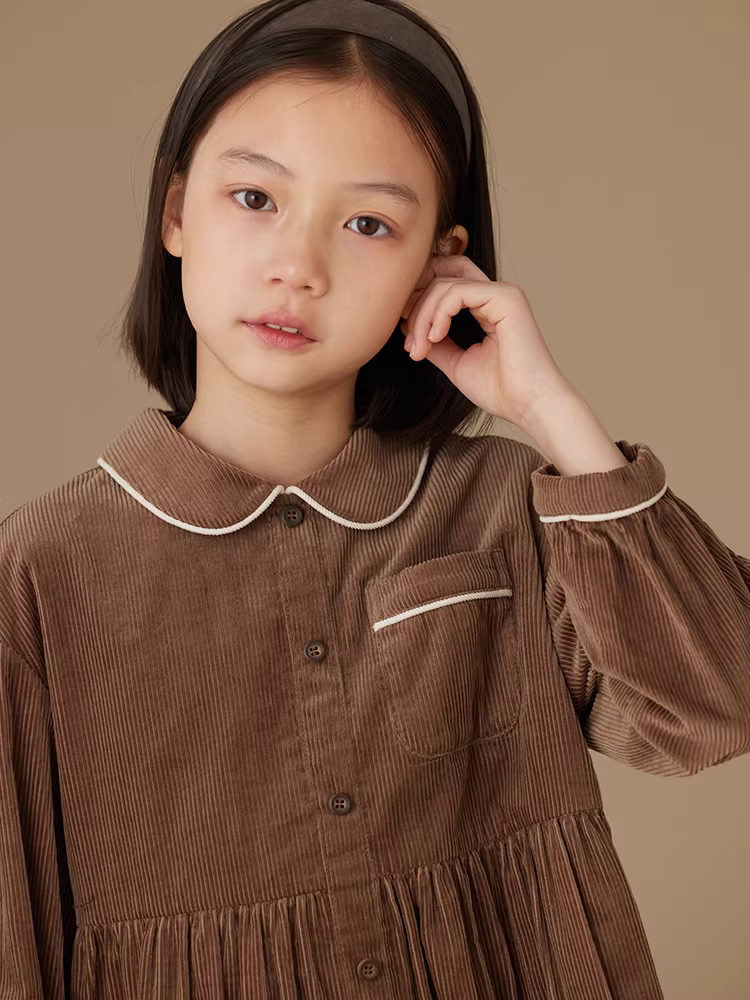 Áo khoác trẻ em mùa xuân thu, kiểu dáng cổ điển màu cà phê mocha, chất liệu cotton gân, tay dài dành cho bé gái