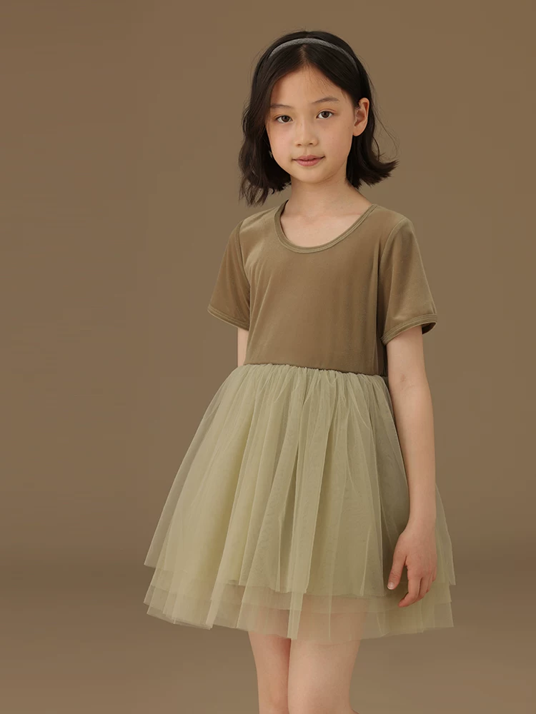 Váy vải tuyn màu xanh lá mỏng mùa hè dành cho bé gái, váy ngắn tay, ôm sát, chất liệu cotton nguyên chất dành cho bé gái.