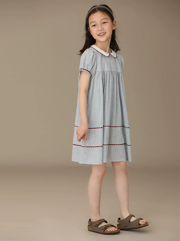 Váy liền thân bé gái tay ngắn, xếp ly, cổ búp bê, phong cách học sinh cao cấp, váy biểu diễn mùa hè