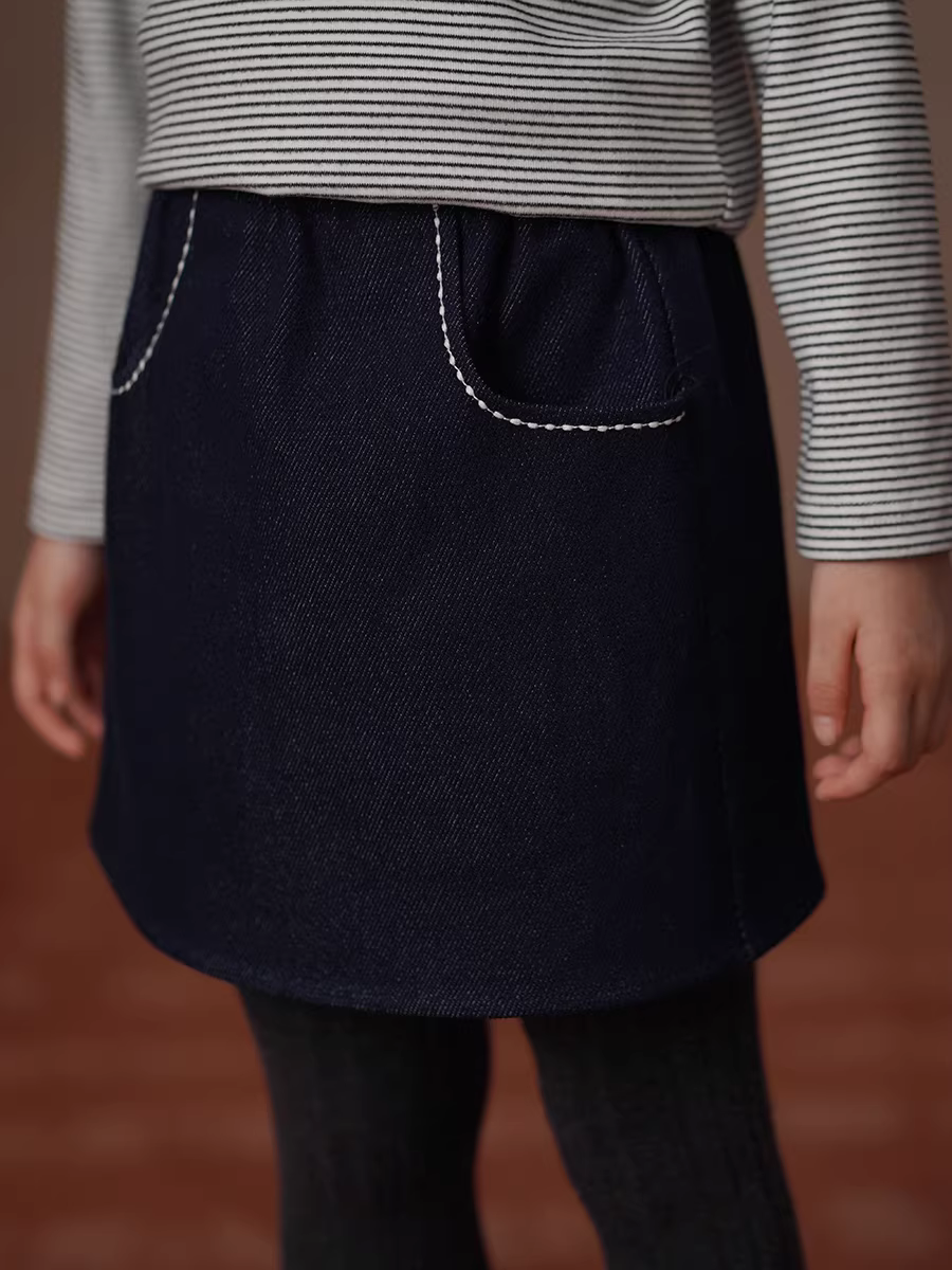 Váy nửa thân mùa đông đa năng màu xanh navy kiểu học sinh, lót lông cừu, dáng chữ A, váy bò nữ