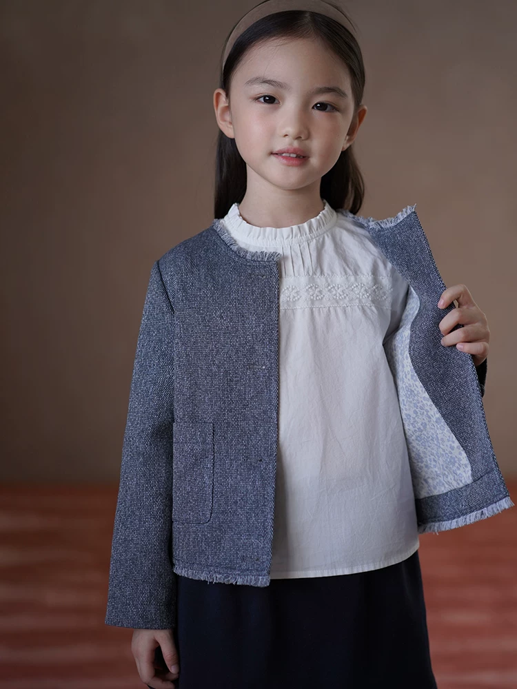Áo khoác trẻ em xuân thu, áo khoác trẻ em đơn giản cao cấp, áo blazer bé gái kiểu mới mùa thu