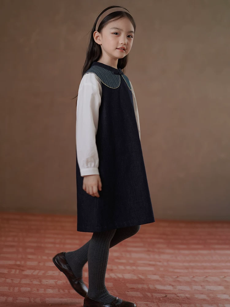 Váy denim trẻ em cho mùa xuân và mùa thu, váy kiểu Trung Quốc mới cho bé gái, váy hai dây dài vừa phải, quần áo mùa thu mới cho bé gái.