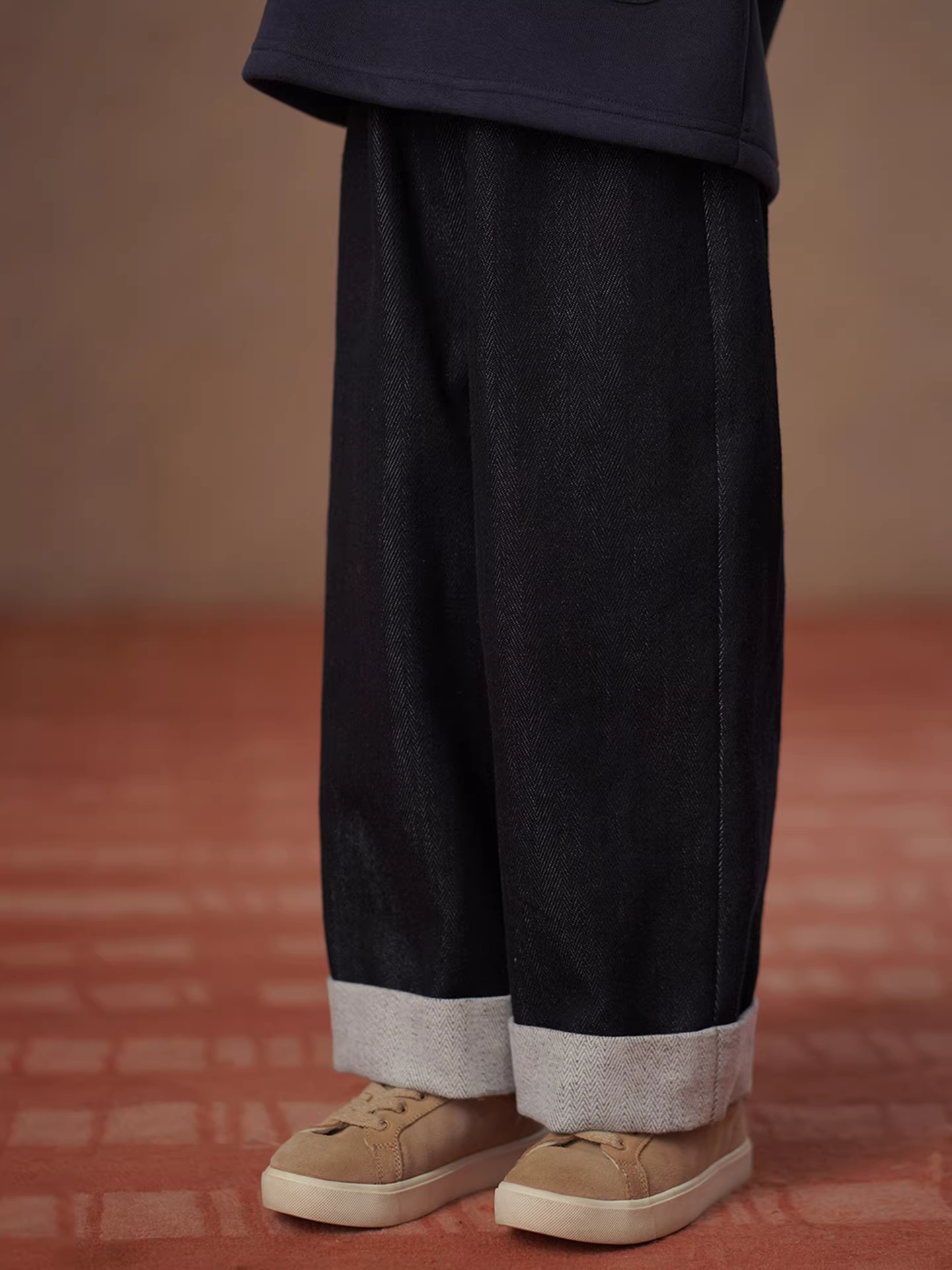 Quần dài thường ngày cho trẻ em có lớp lót lông cừu, quần ống rộng ấm áp, quần jean cho bé trai và bé gái mang lại cảm giác cao cấp cho mùa đông.