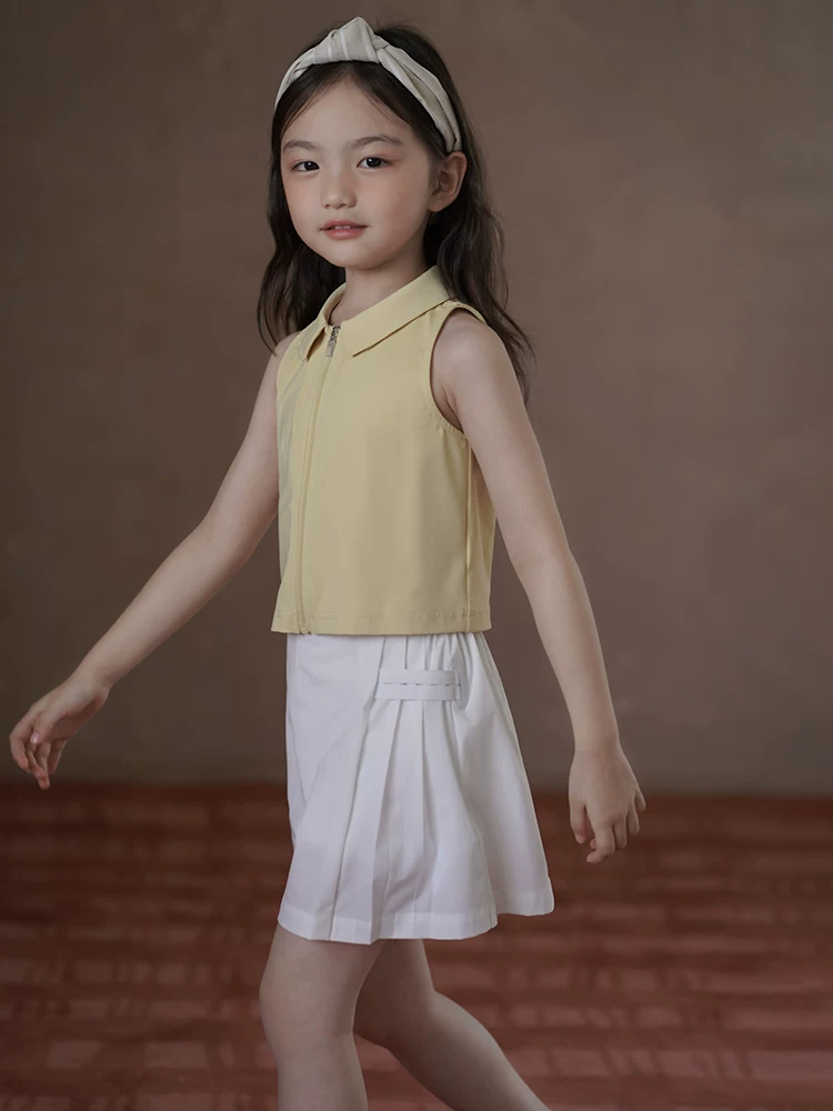 Quần áo trẻ em váy mùa hè váy trắng đơn giản váy ngắn thể thao mùa hè cho bé gái thoáng khí nhanh khô