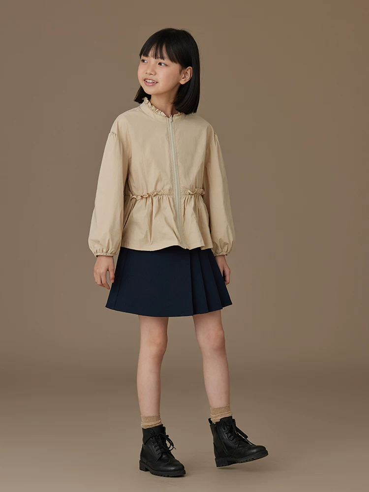 Quần áo trẻ em mùa xuân thu màu kaki giản dị đa năng cổ ren áo khoác bé gái kiểu dáng mỏng dành cho trẻ lớn hơn