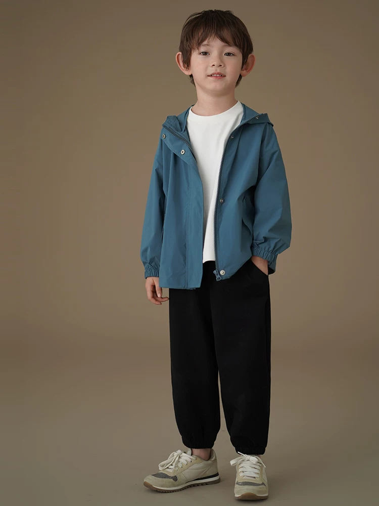 Quần thường ngày cho trẻ em mùa xuân thu, quần jogger đen rộng rãi đơn giản cho bé trai và bé gái, quần thể thao mỏng