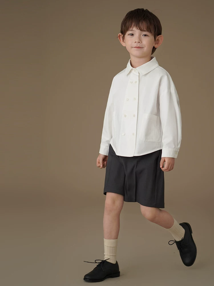 Áo sơ mi cotton dày màu trắng dáng rộng thông thường dành cho trẻ em mùa xuân thu, thân thiện với làn da, quần áo mùa thu cho bé trai và bé gái