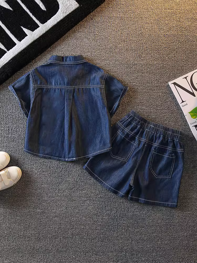 Bộ trang phục mùa hè 2025 cho bé trai, kiểu dáng mới, mát mẻ và thời trang, bộ quần áo denim mùa hè hai mảnh hợp xu hướng dành cho trẻ nhỏ