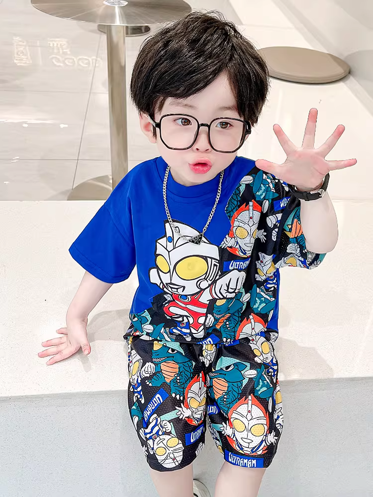 Quần áo Ultraman Bộ đồ ngắn tay bé trai 25 bộ quần áo mùa hè phong cách mới cho bé Bộ đồ ngắn tay đường phố mát mẻ cho trẻ em