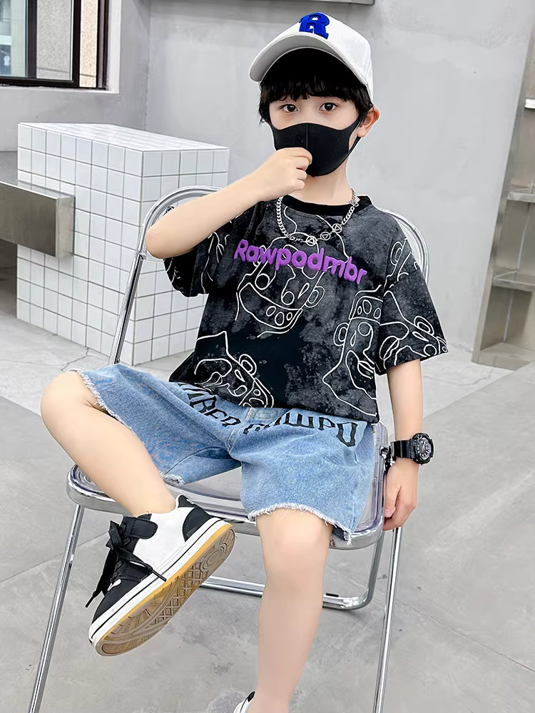 Quần áo trẻ em bộ hè bé trai kiểu mới 2025, quần áo mát mẻ cho bé, áo ngắn tay, kiểu mỏng cho bé sơ sinh