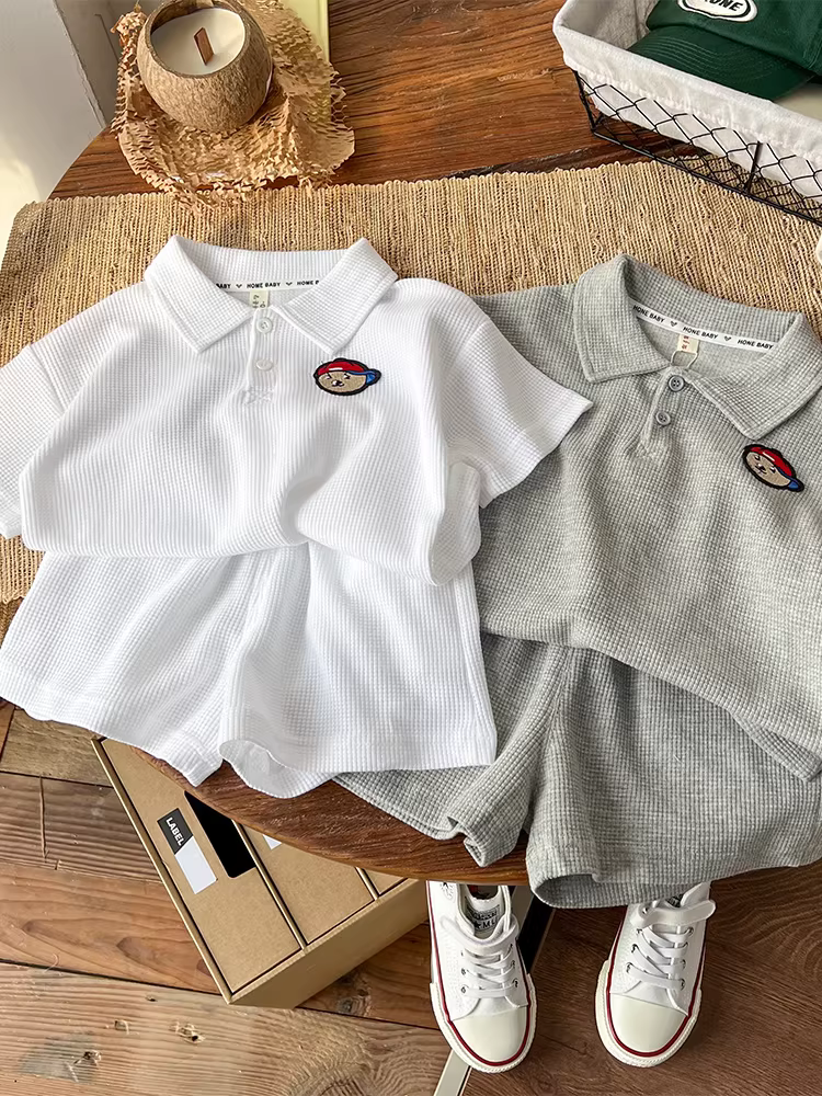 Trang phục mùa hè cho bé trai, mát mẻ và sành điệu, mẫu mới 2025, quần áo trẻ em thời trang, áo polo bé trai ngắn tay, thời trang mùa hè.