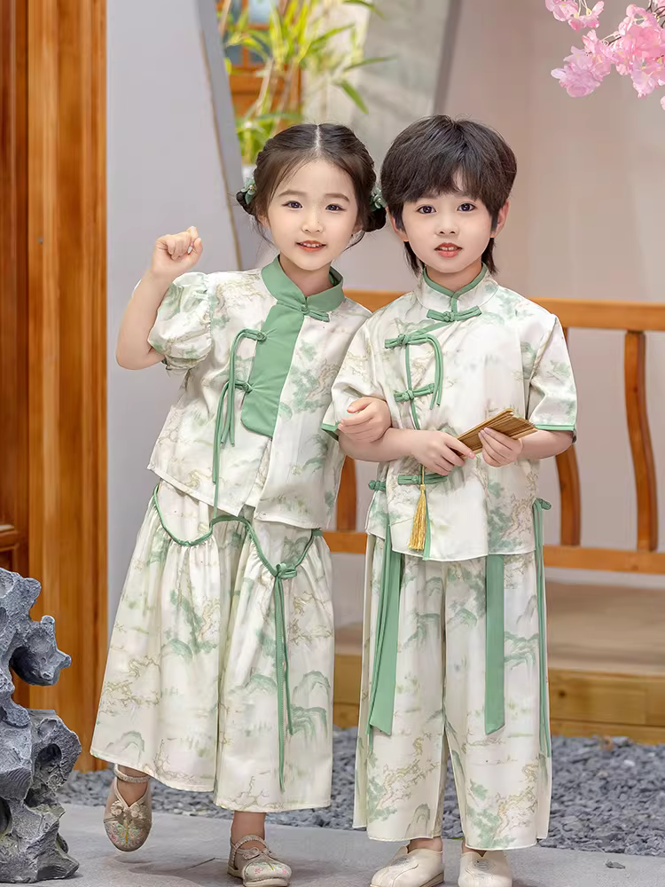 Trang phục Hanfu cho trẻ em, trang phục Đường phong cách Trung Hoa cho bé trai, trang phục cổ xưa cho bé gái, trang phục biểu diễn văn hóa truyền thống Trung Quốc kiểu Trung Hoa mùa hè cho bé trai ngày 1 tháng 6.