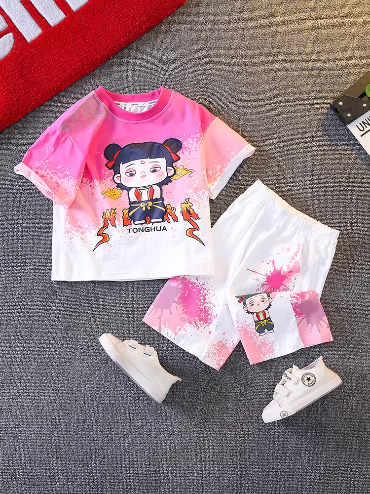 Bộ đồ hè Nezha cho bé trai năm 2025, kiểu dáng thời trang và sành điệu, bộ hai mảnh ngắn tay hợp xu hướng