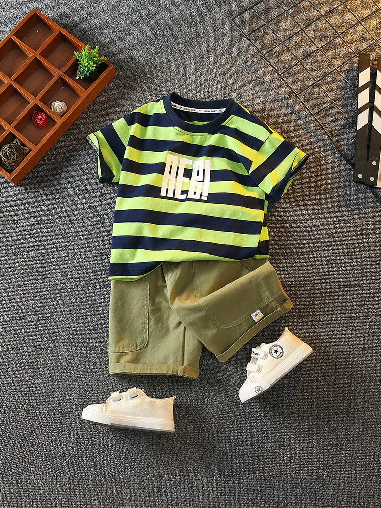 Trang phục mùa hè cho bé trai 2025, quần áo thể thao ngắn tay, phong cách đường phố năng động, quần áo mùa hè cho bé trai, quần áo trẻ em