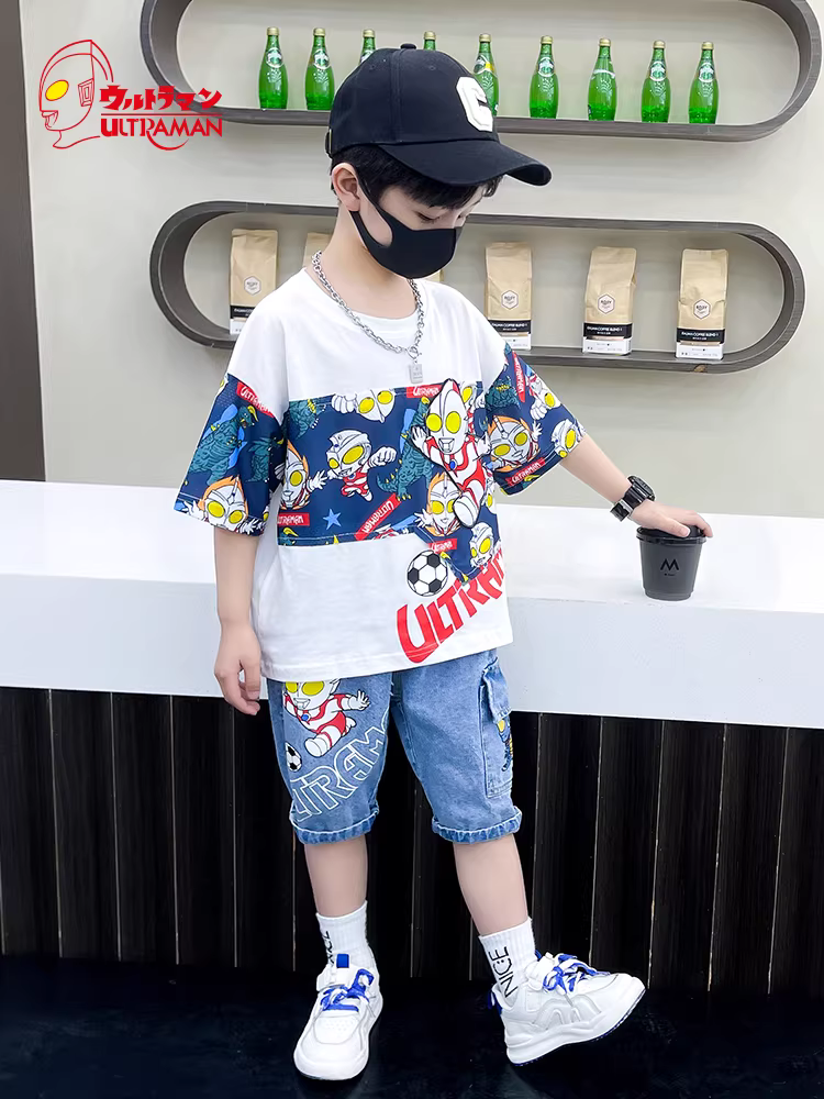 Quần áo Ultraman, trang phục mùa hè ngầu cho bé trai, bộ đồ trẻ em mới 2025, bộ thời trang ngắn tay mùa hè cho bé trai